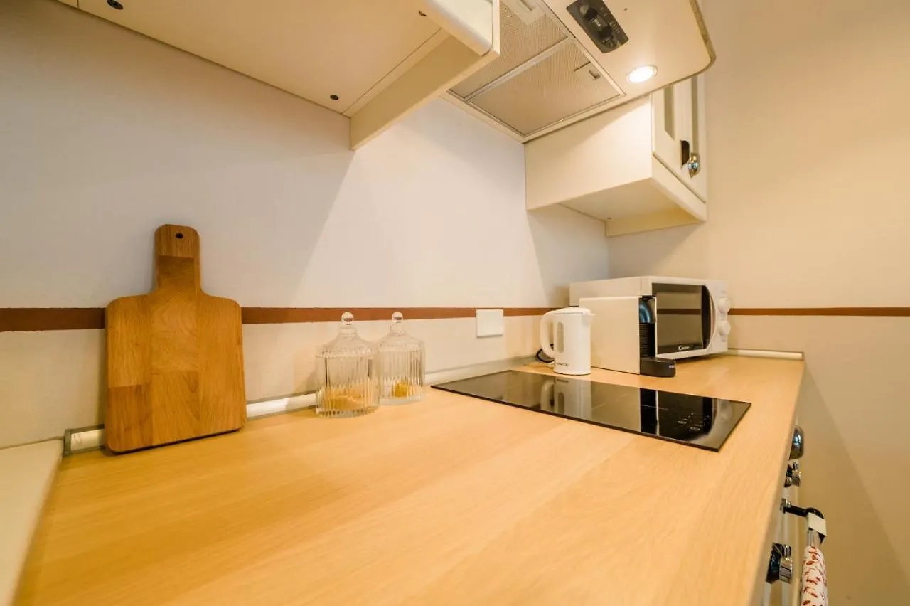 Art Street Studio Apartment Bergamo Italy