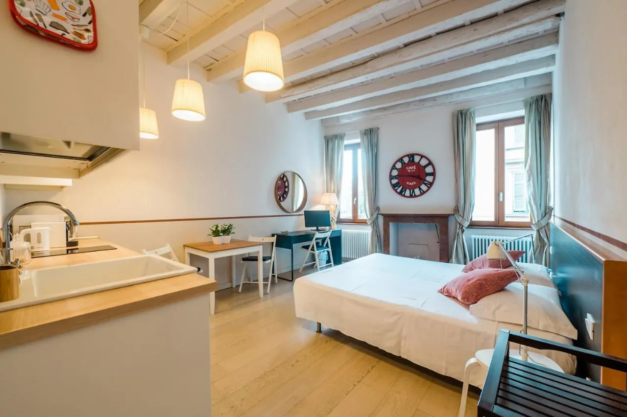 Art Street Studio Apartment Bergamo